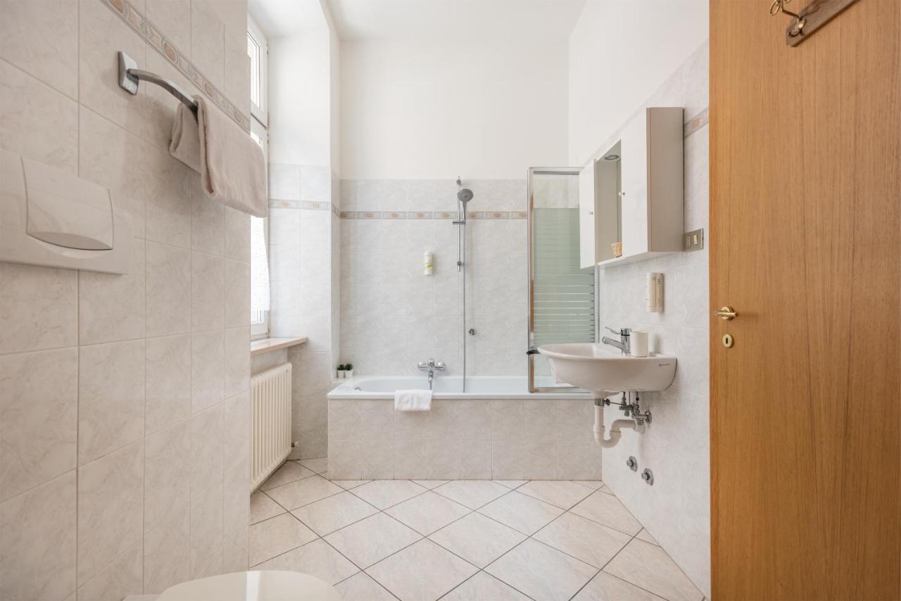 Residenza Ester Riva del Garda Dış mekan fotoğraf